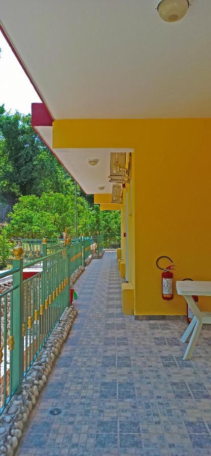 Villa Perkemes Apartments Parga Exterior photo