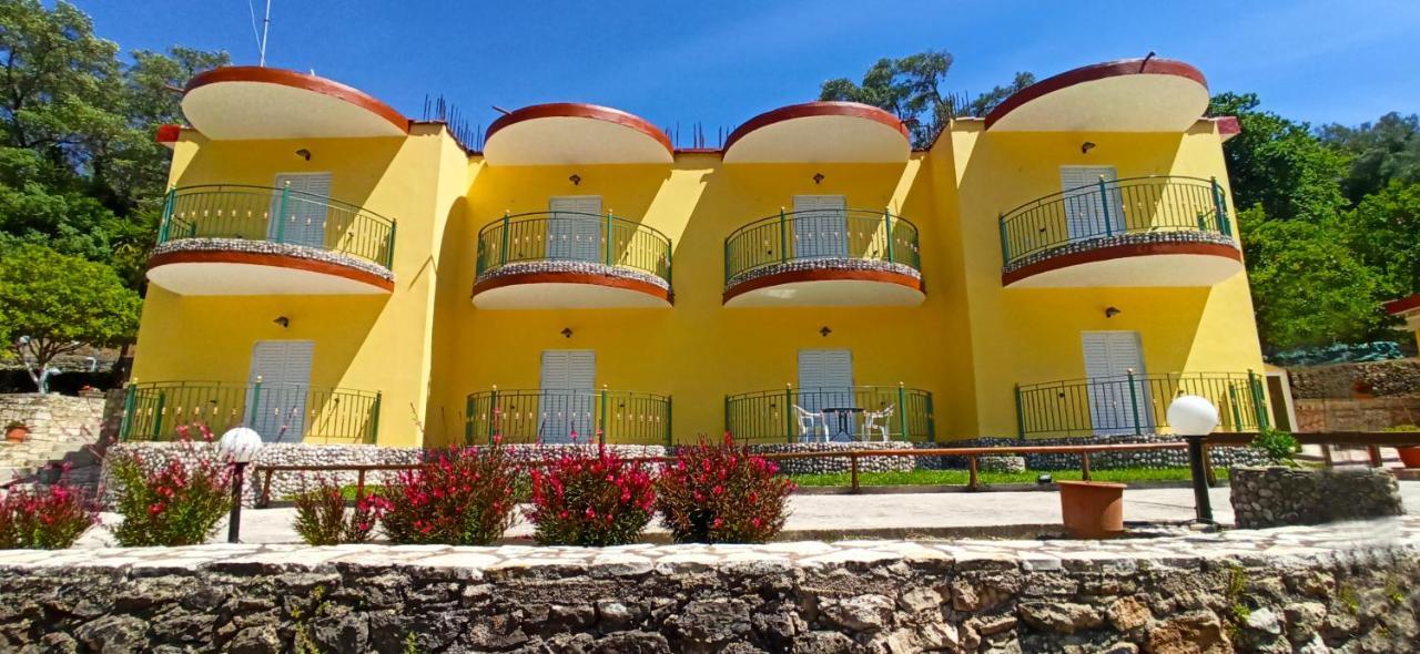 Villa Perkemes Apartments Parga Exterior photo